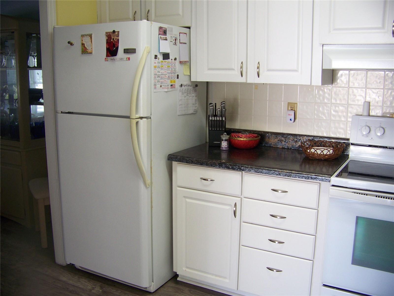 Image 19 of 58 For 15550 Burnt Store Road 210