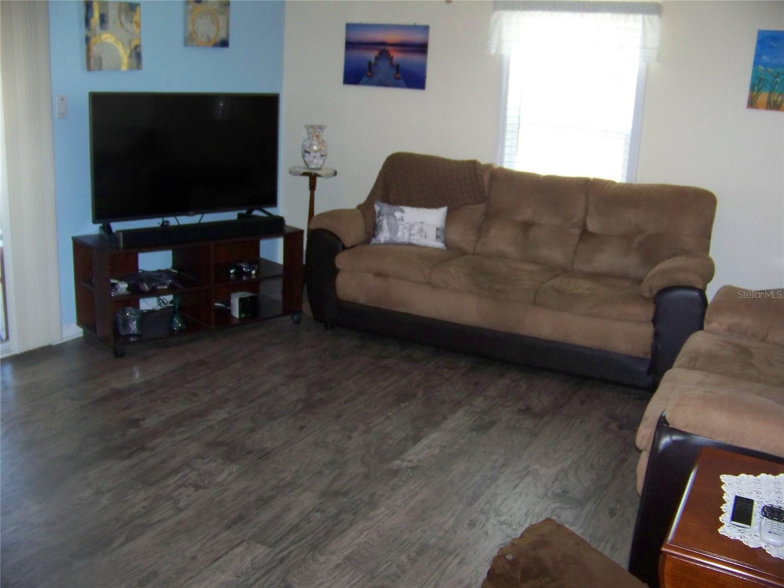 Image 29 of 58 For 15550 Burnt Store Road 210