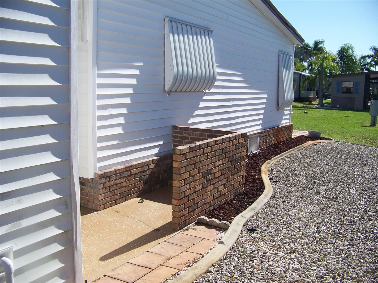 Image 8 of 58 For 15550 Burnt Store Road 210