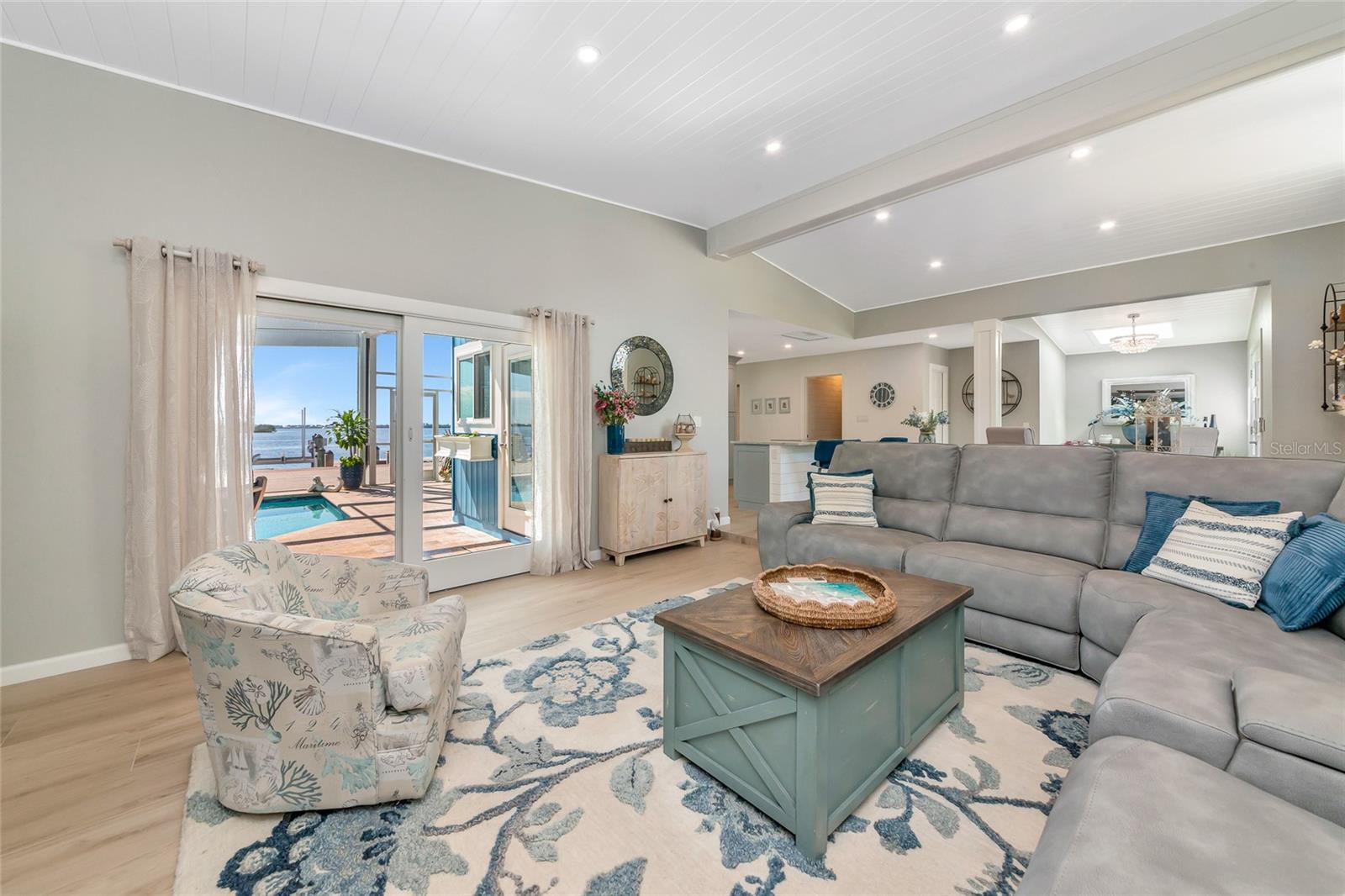 Image 13 of 92 For 9923 Spoonbill Road E