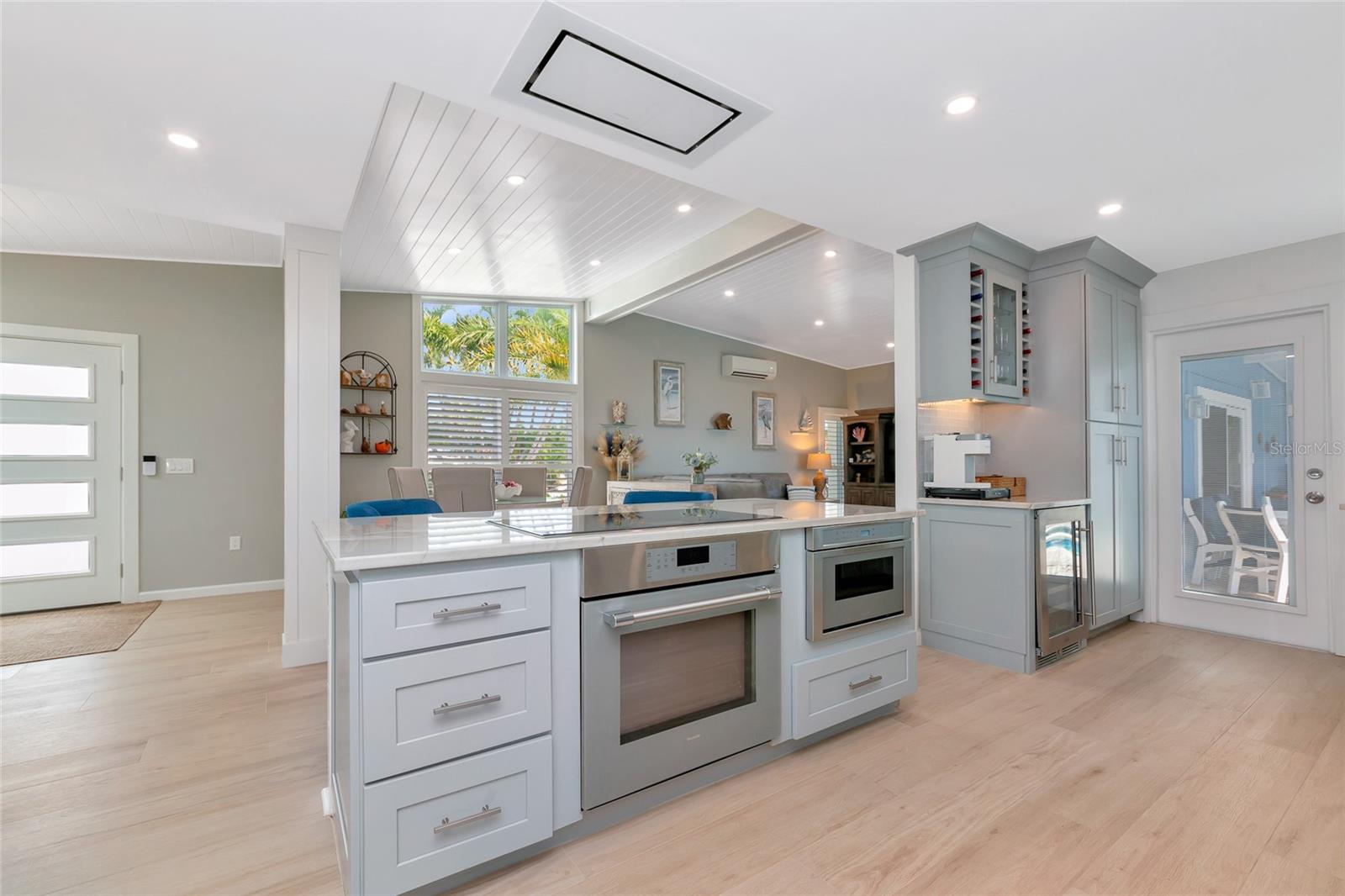 Image 24 of 92 For 9923 Spoonbill Road E