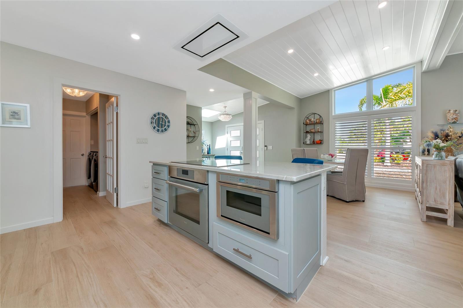 Image 25 of 92 For 9923 Spoonbill Road E