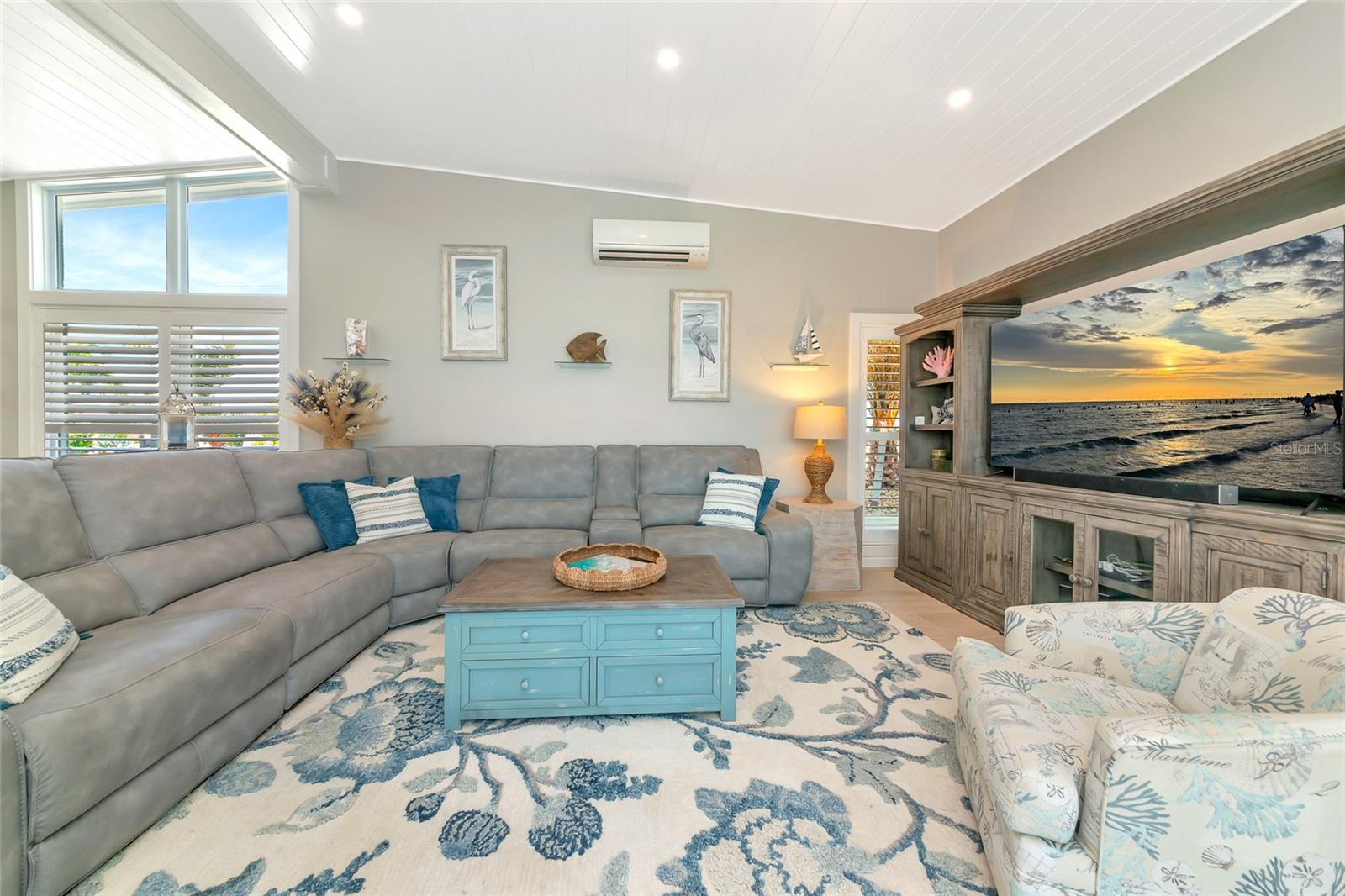 Image 26 of 92 For 9923 Spoonbill Road E