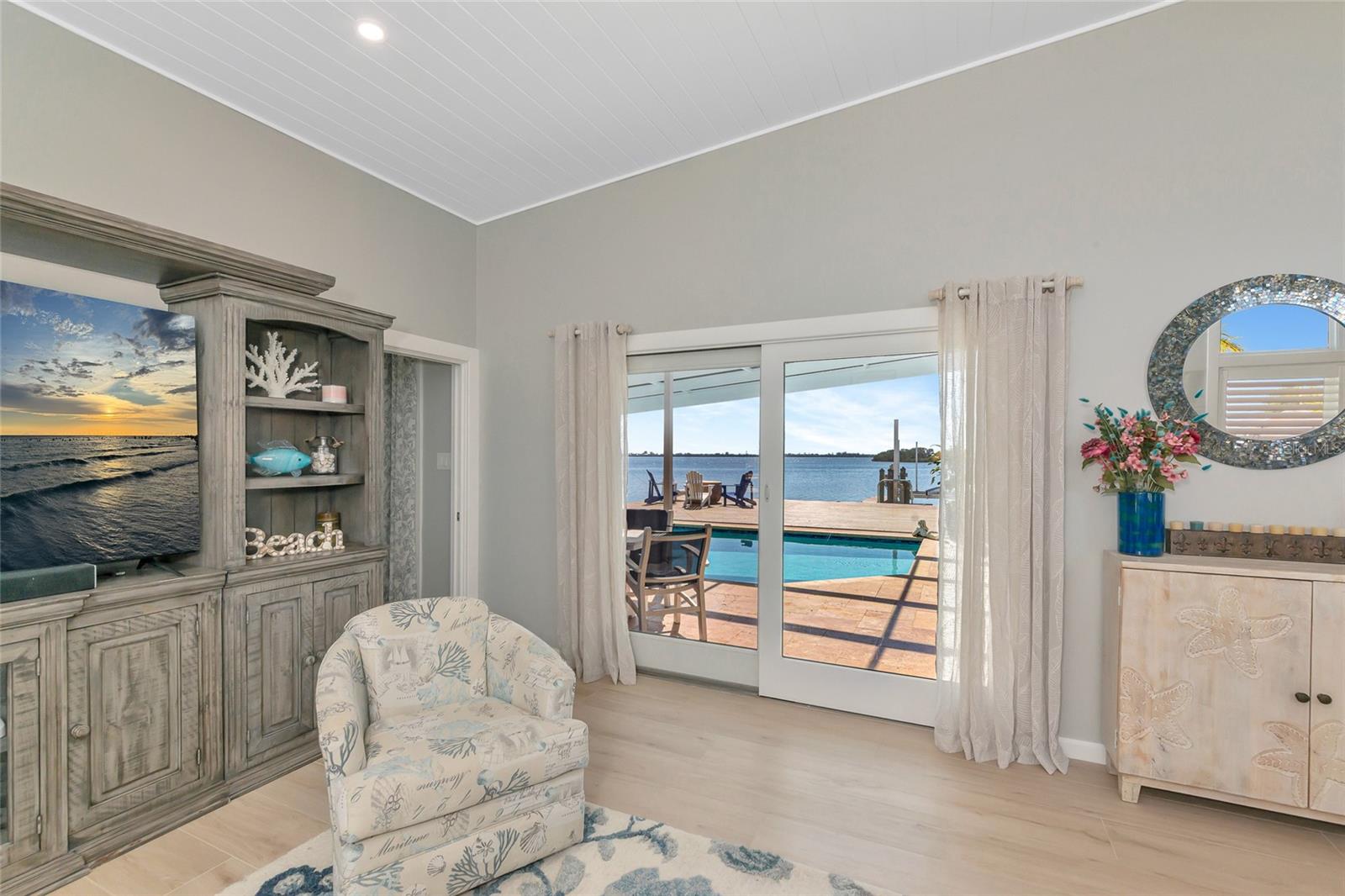 Image 36 of 92 For 9923 Spoonbill Road E