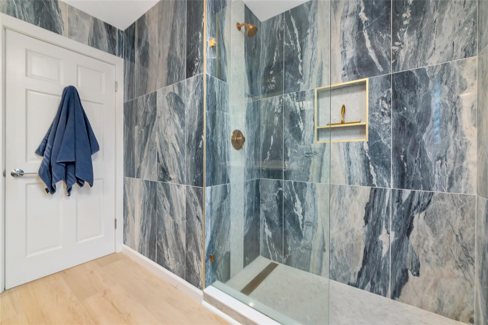 Image 38 of 92 For 9923 Spoonbill Road E