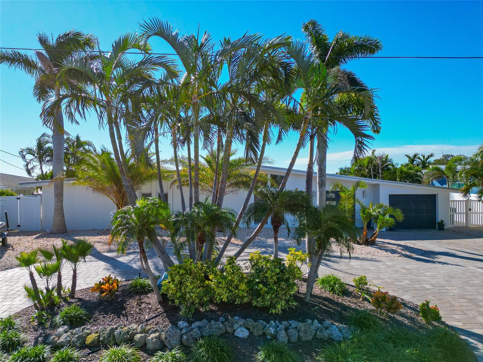 Image 69 of 92 For 9923 Spoonbill Road E