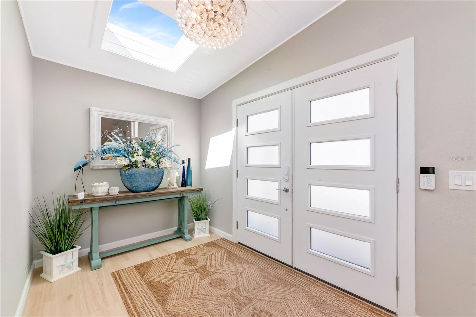 Image 7 of 92 For 9923 Spoonbill Road E