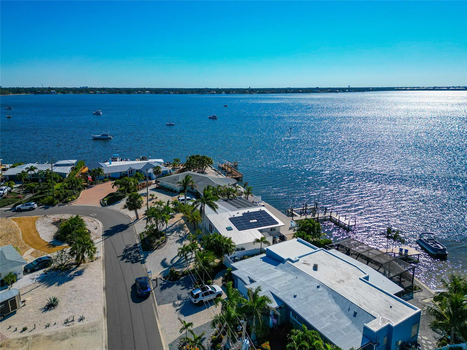 Image 85 of 92 For 9923 Spoonbill Road E