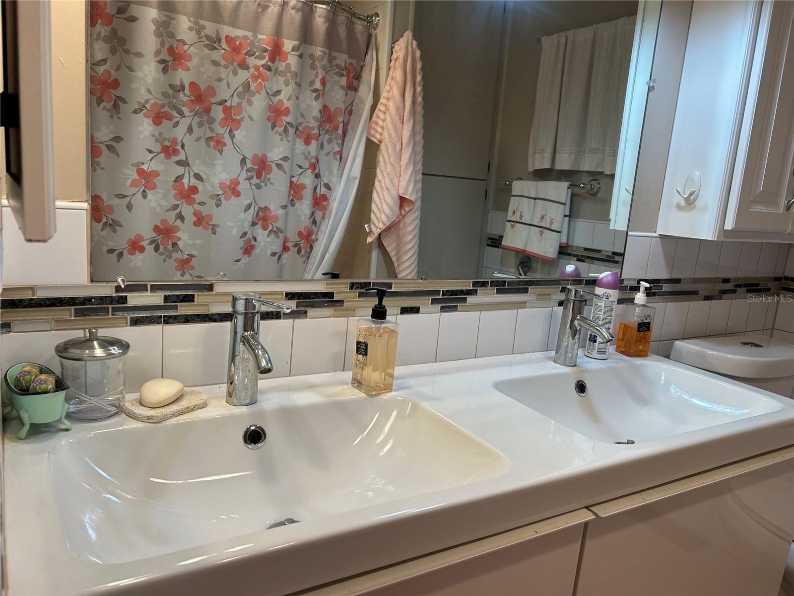 Image 17 of 50 For 4775 Tri Par Drive