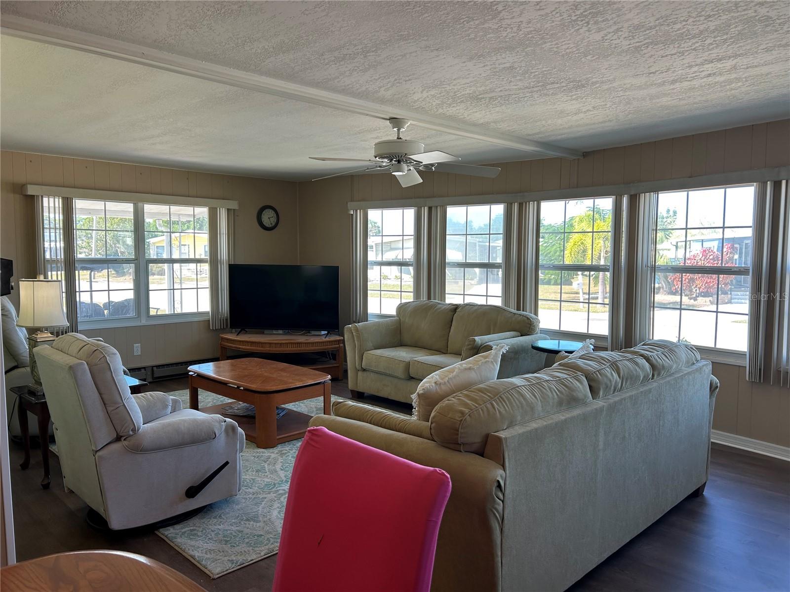 Image 8 of 50 For 4775 Tri Par Drive