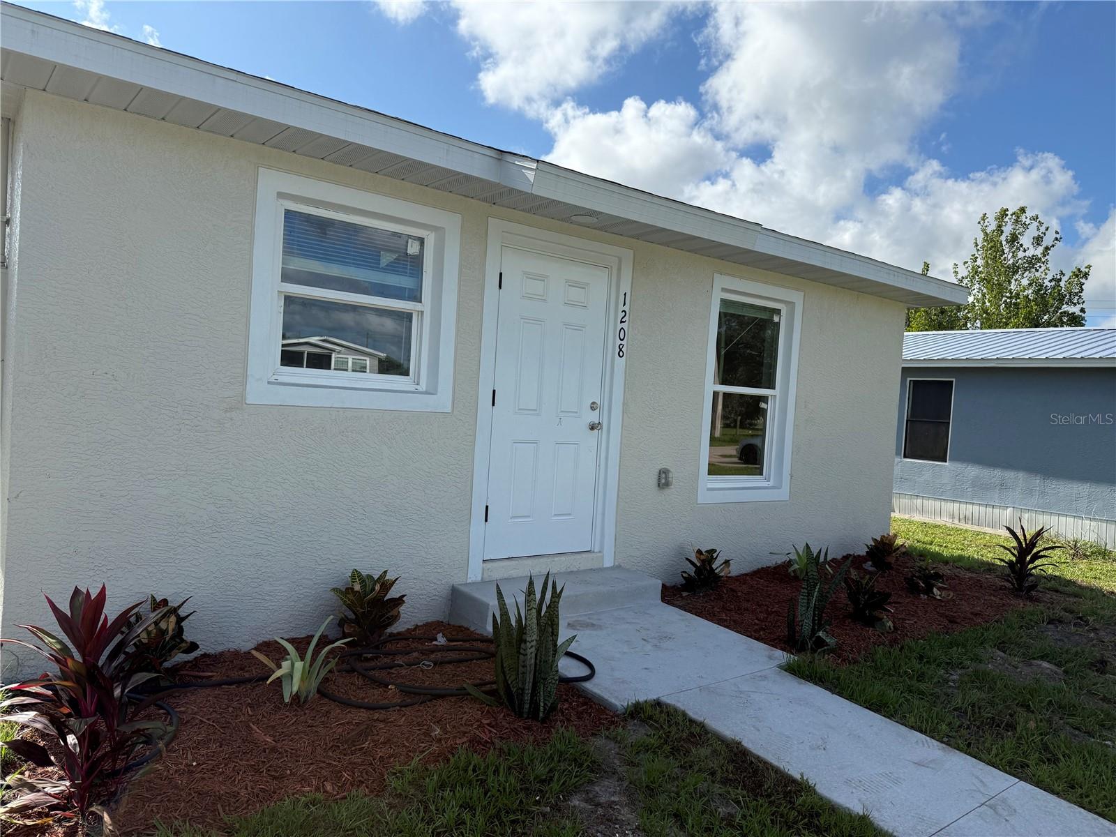 Image 10 of 10 For 1198 Mills Avenue