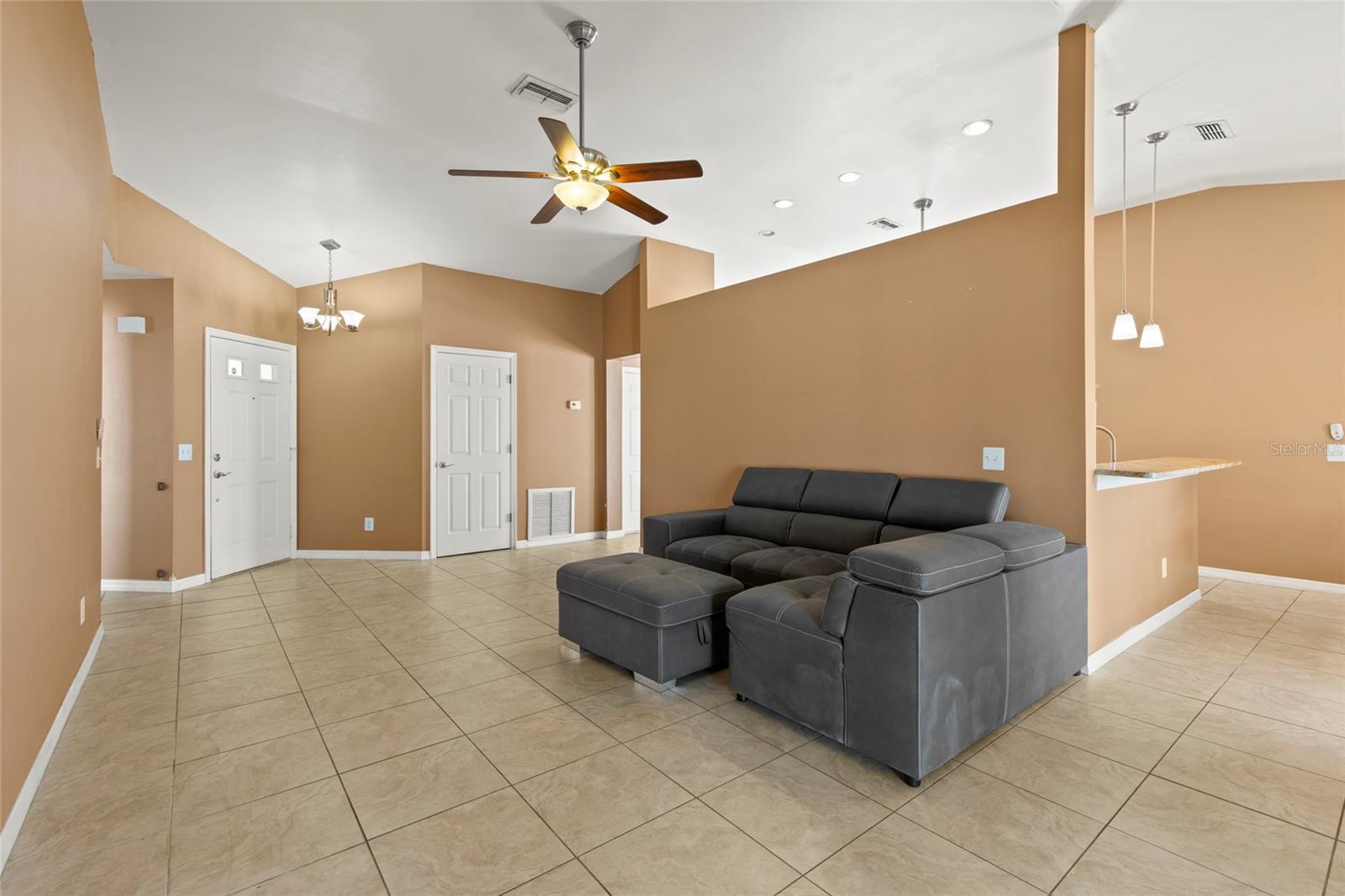 Image 12 of 43 For 1208 50th Street E