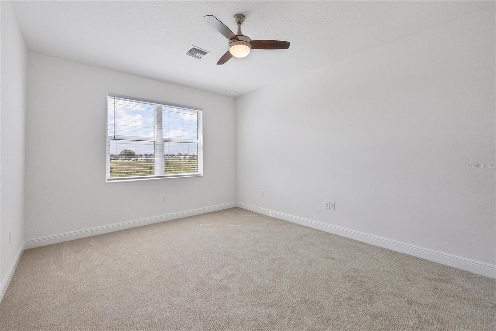 Image 15 of 60 For 1019 Waterline Court