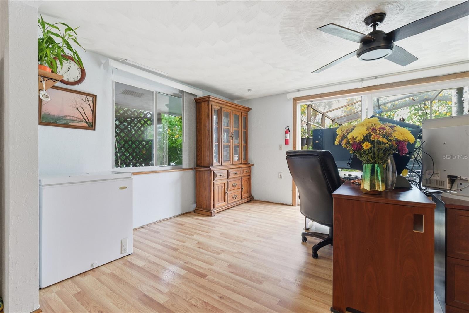 Image 12 of 47 For 857 Palmetto Street