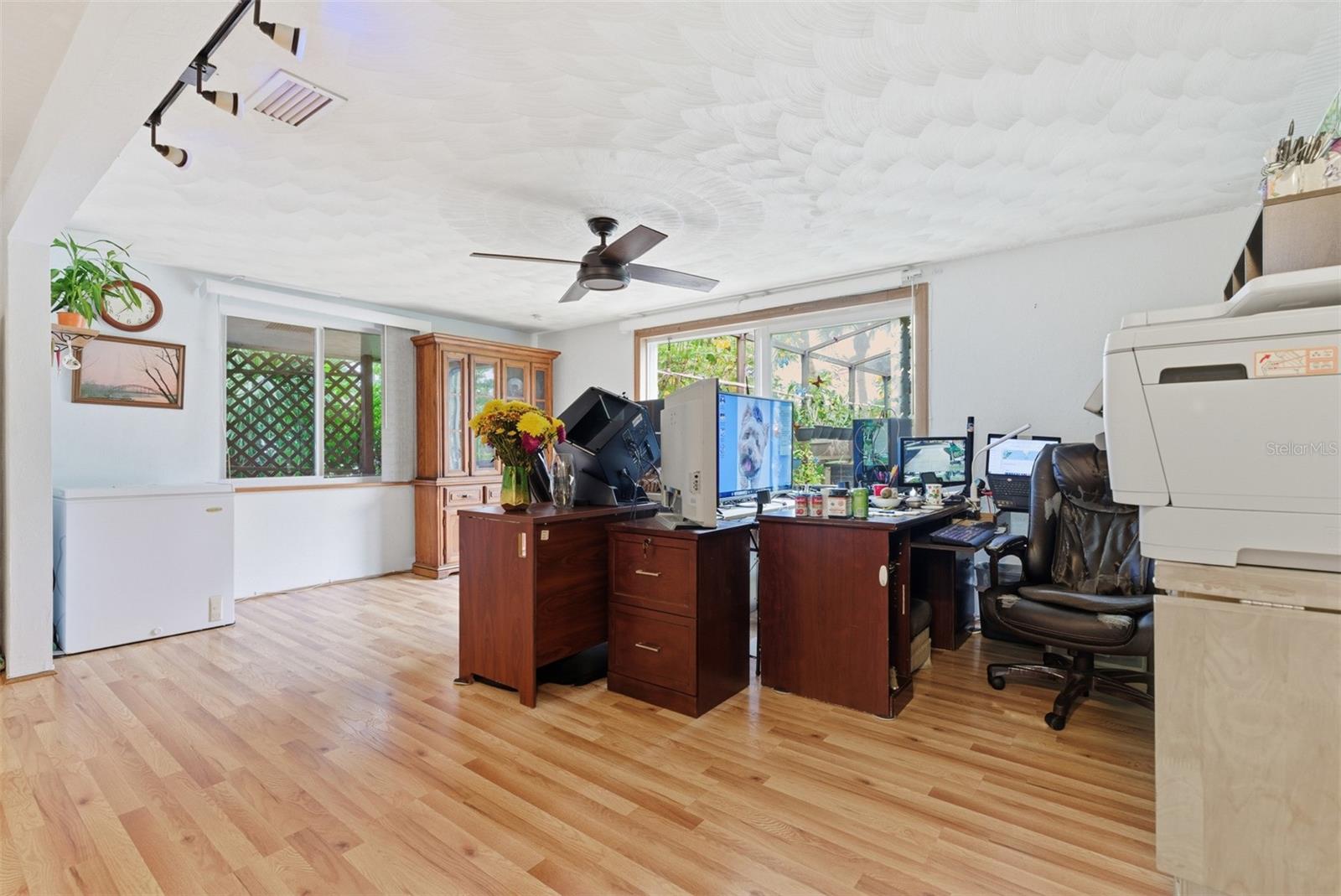 Image 13 of 47 For 857 Palmetto Street