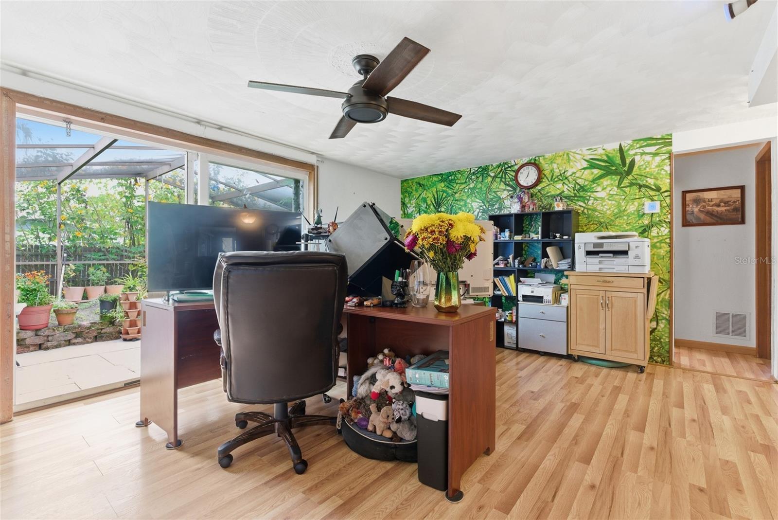 Image 14 of 47 For 857 Palmetto Street