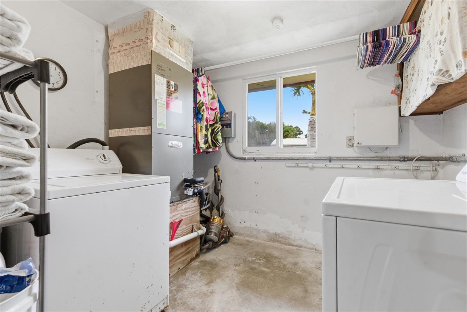 Image 21 of 47 For 857 Palmetto Street