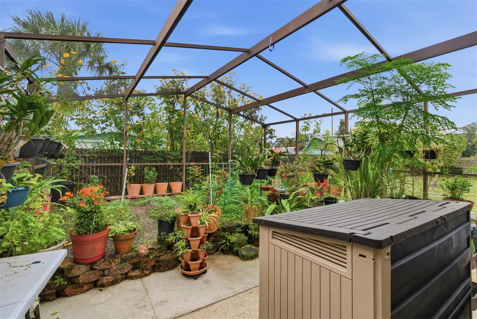 Image 27 of 47 For 857 Palmetto Street