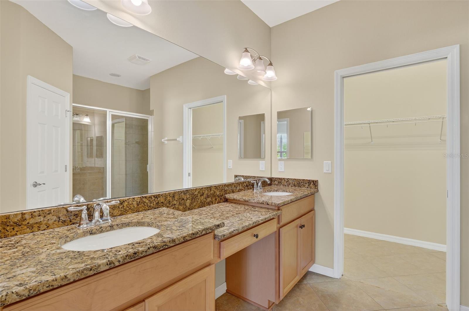 Image 17 of 43 For 2649 Vareo Court