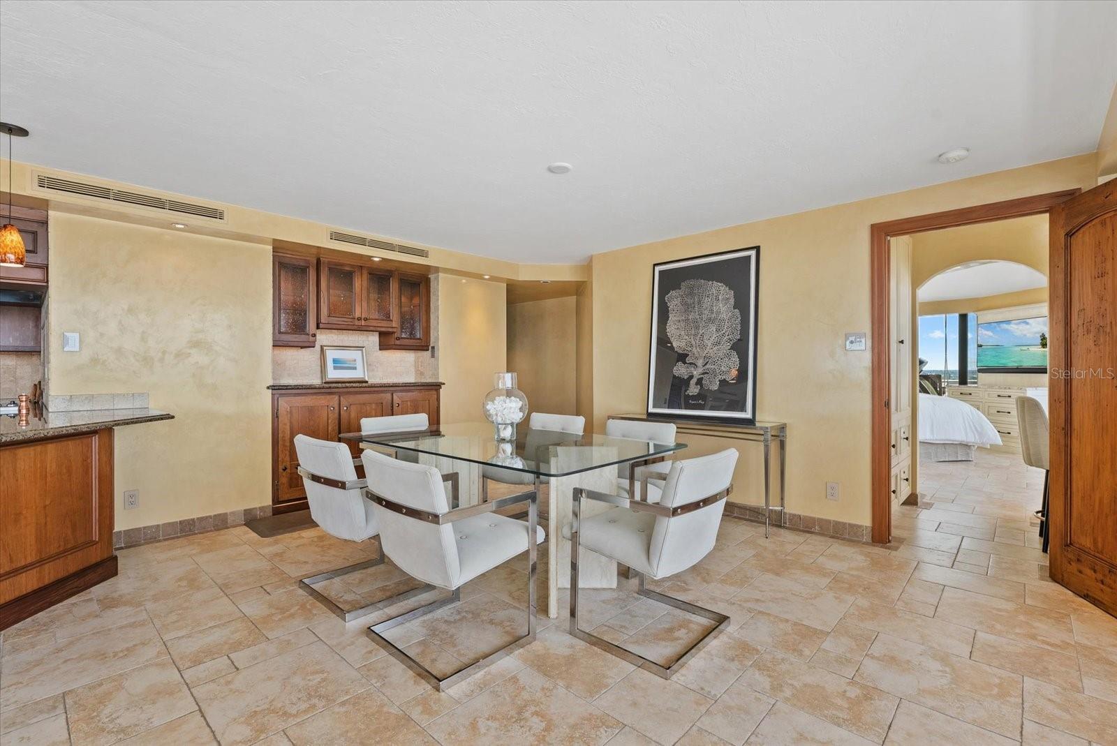 Image 20 of 56 For 5400 Ocean Boulevard 12-2