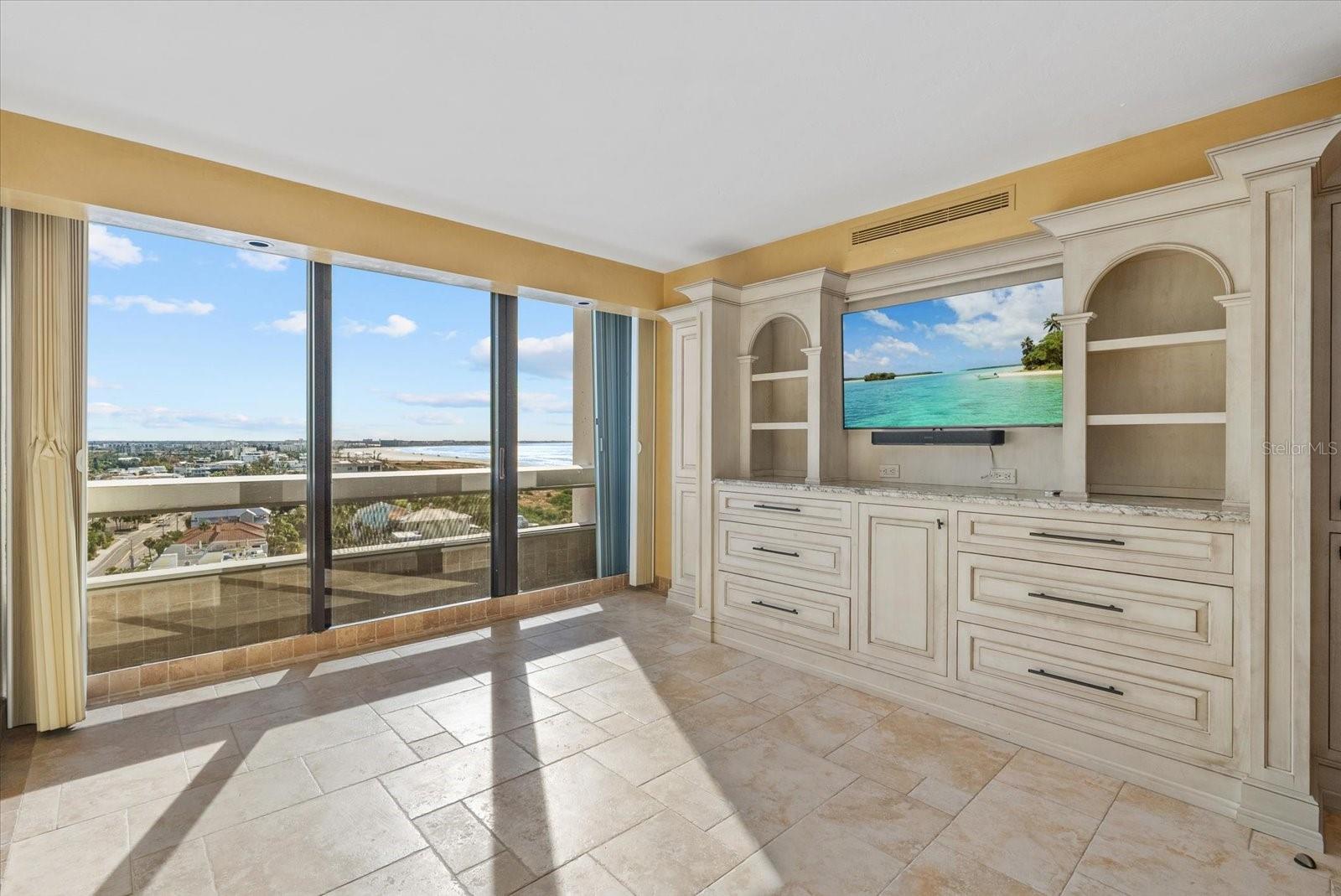 Image 35 of 56 For 5400 Ocean Boulevard 12-2