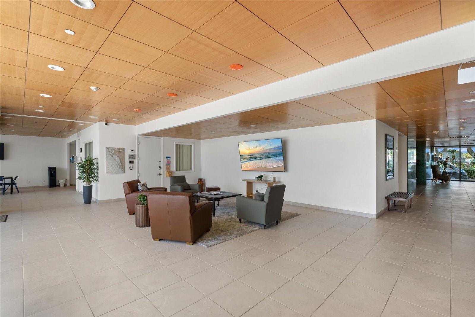 Image 49 of 56 For 5400 Ocean Boulevard 12-2