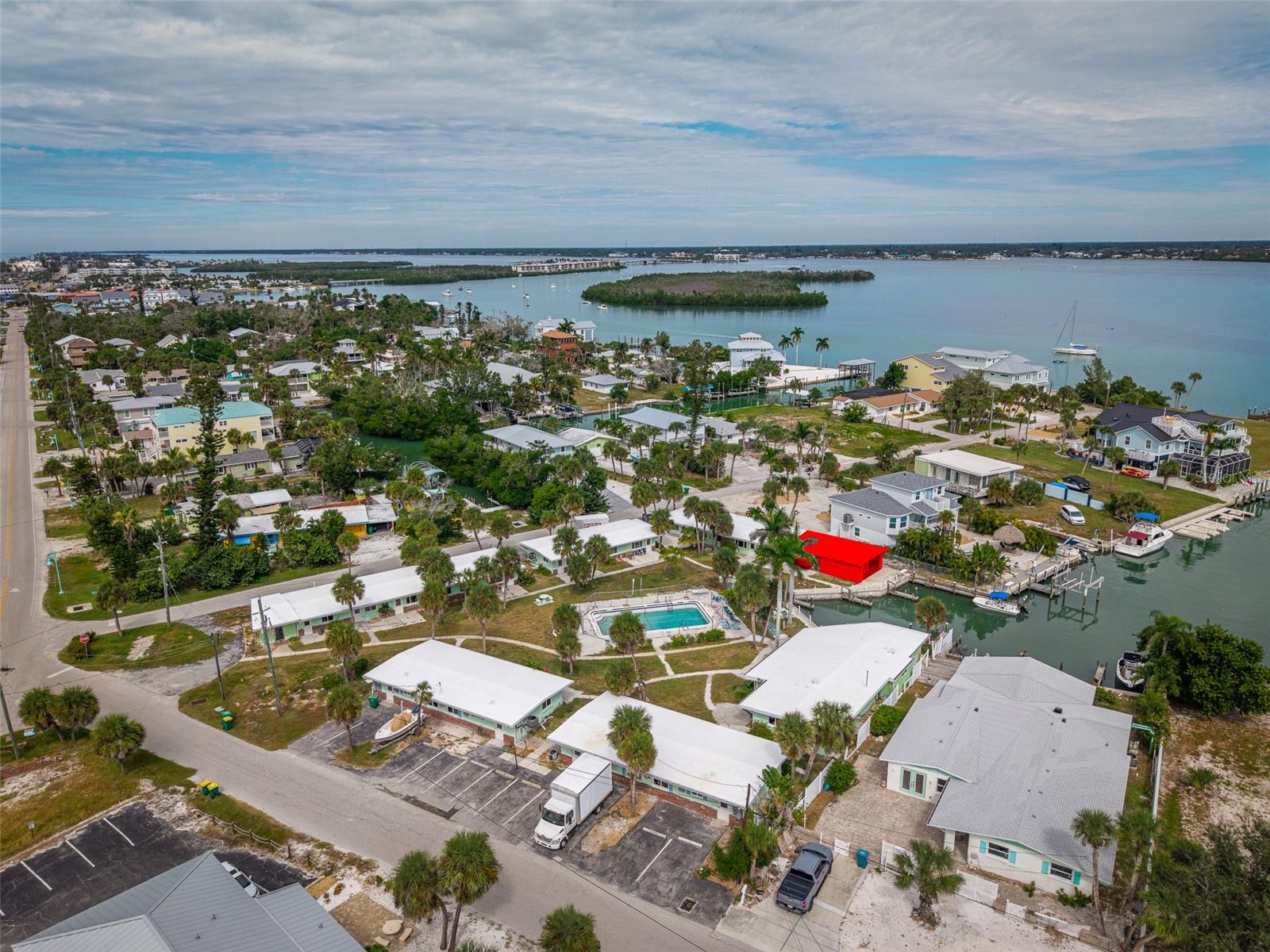 Image 19 of 36 For 1385 Gulf Boulevard 10