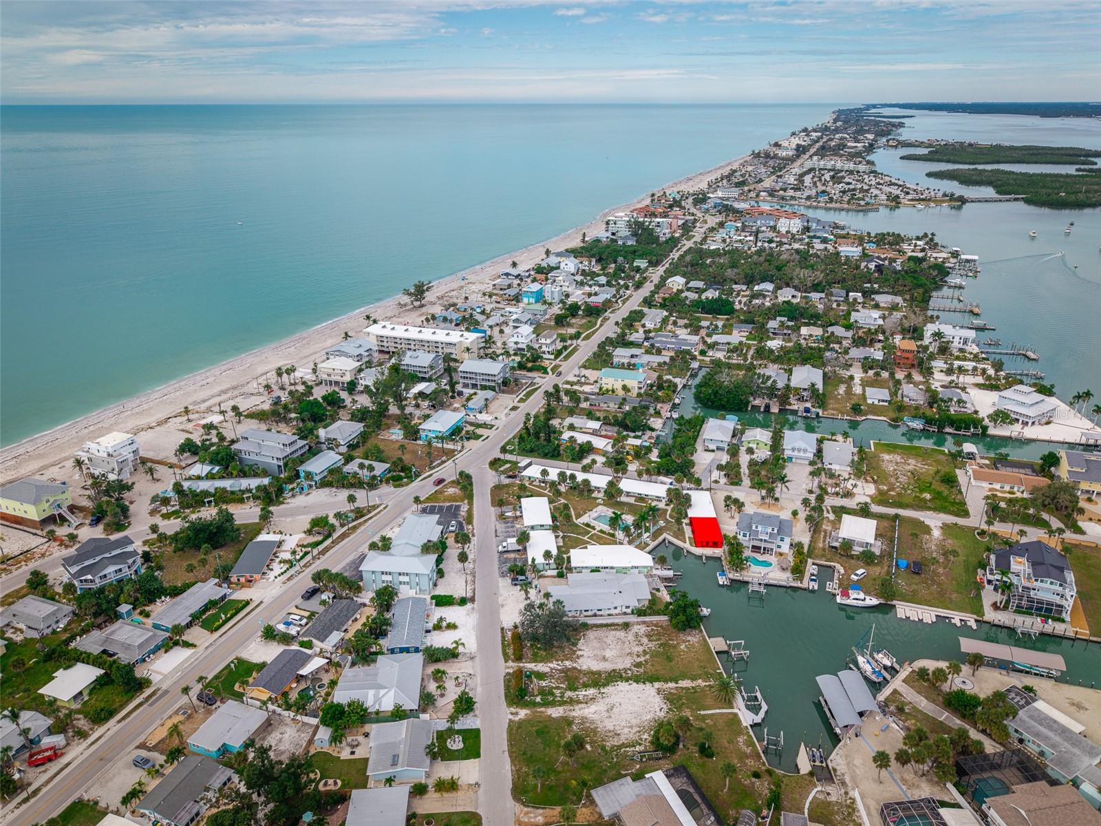 Image 28 of 36 For 1385 Gulf Boulevard 10