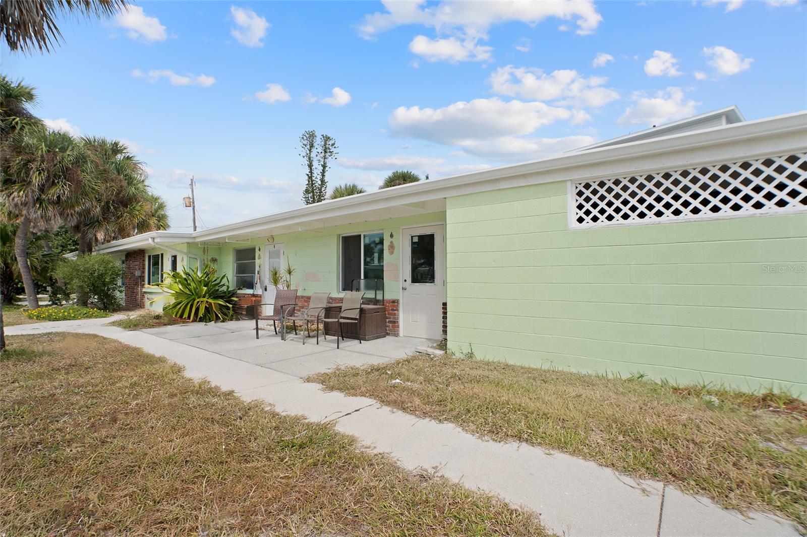 Image 5 of 36 For 1385 Gulf Boulevard 10