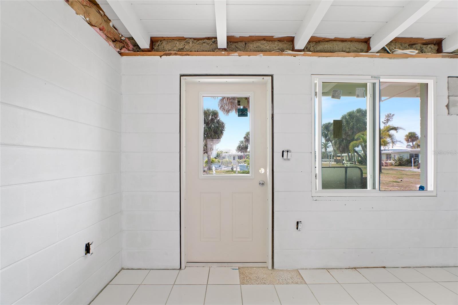 Image 9 of 36 For 1385 Gulf Boulevard 10