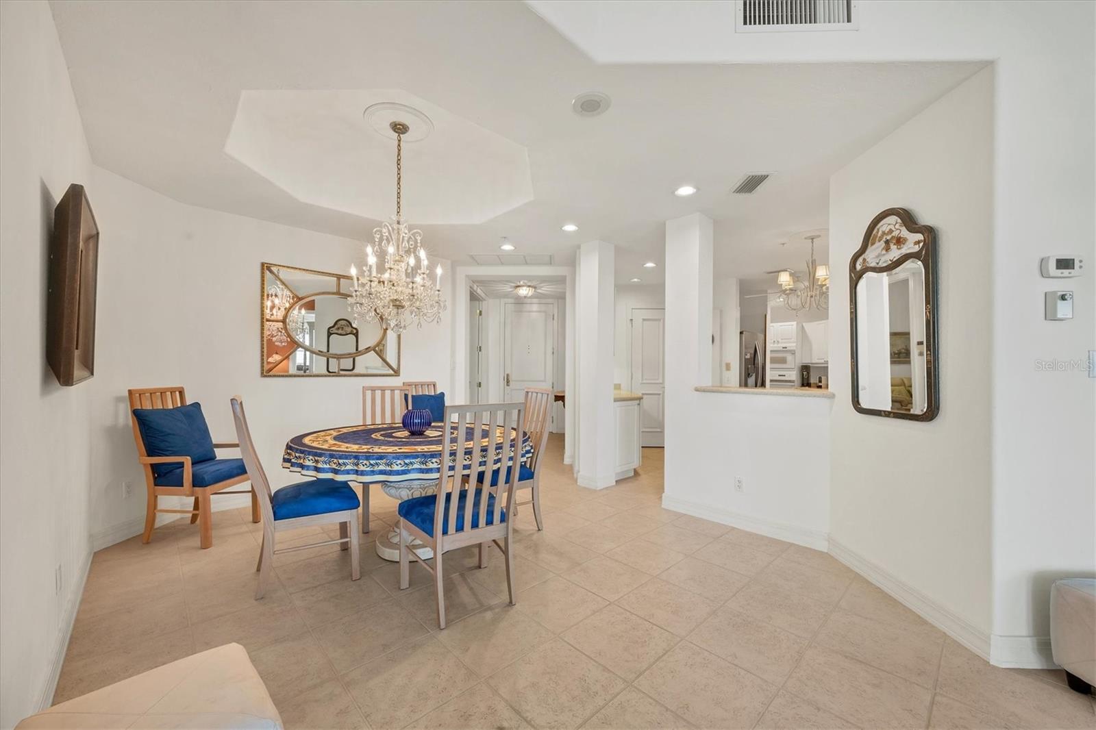 Image 12 of 57 For 340 Palm Avenue 32