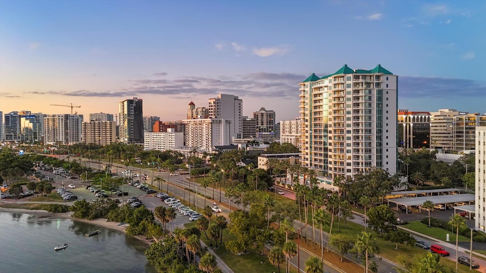 Image 26 of 57 For 340 Palm Avenue 32