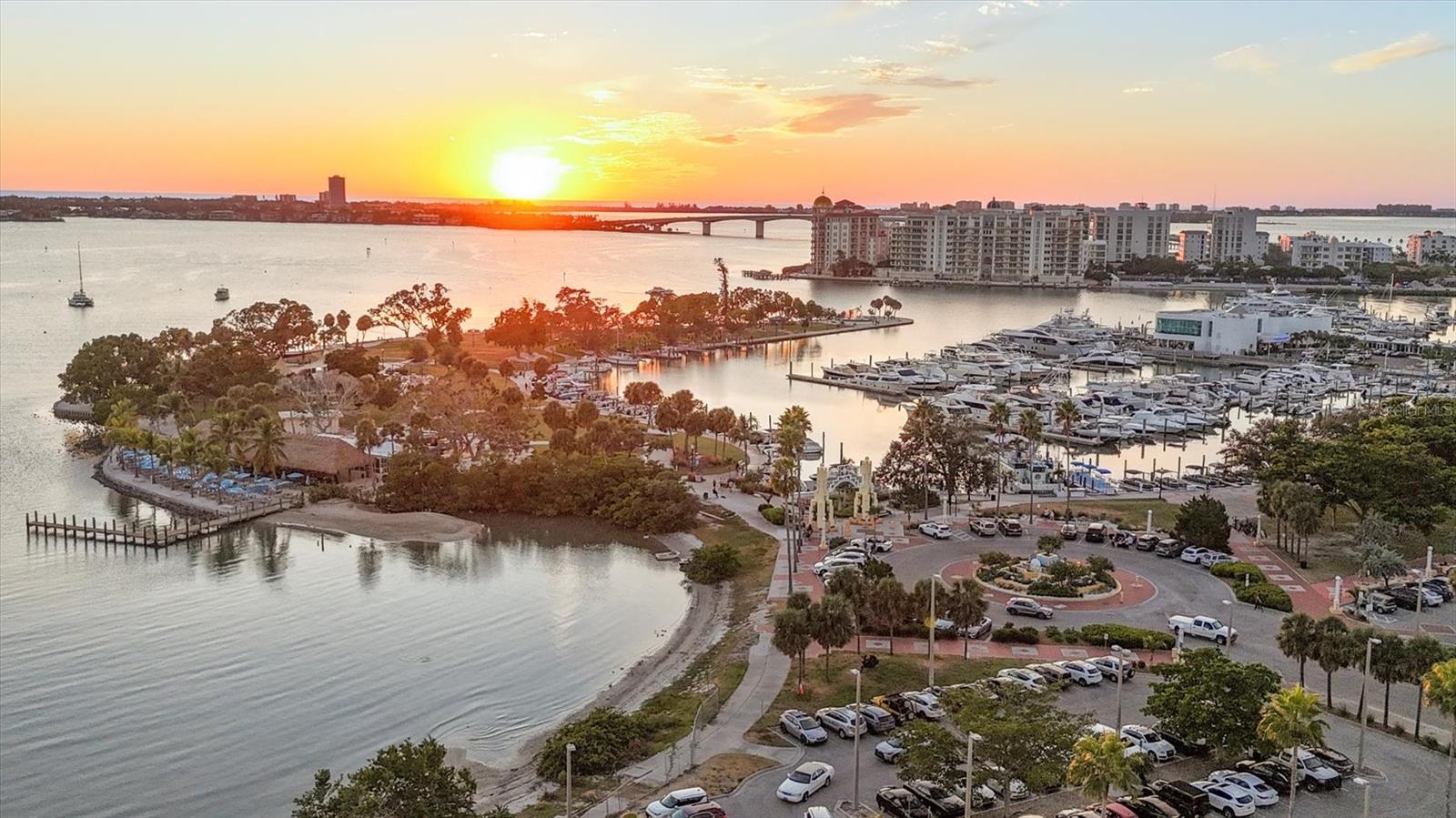 Image 28 of 57 For 340 Palm Avenue 32