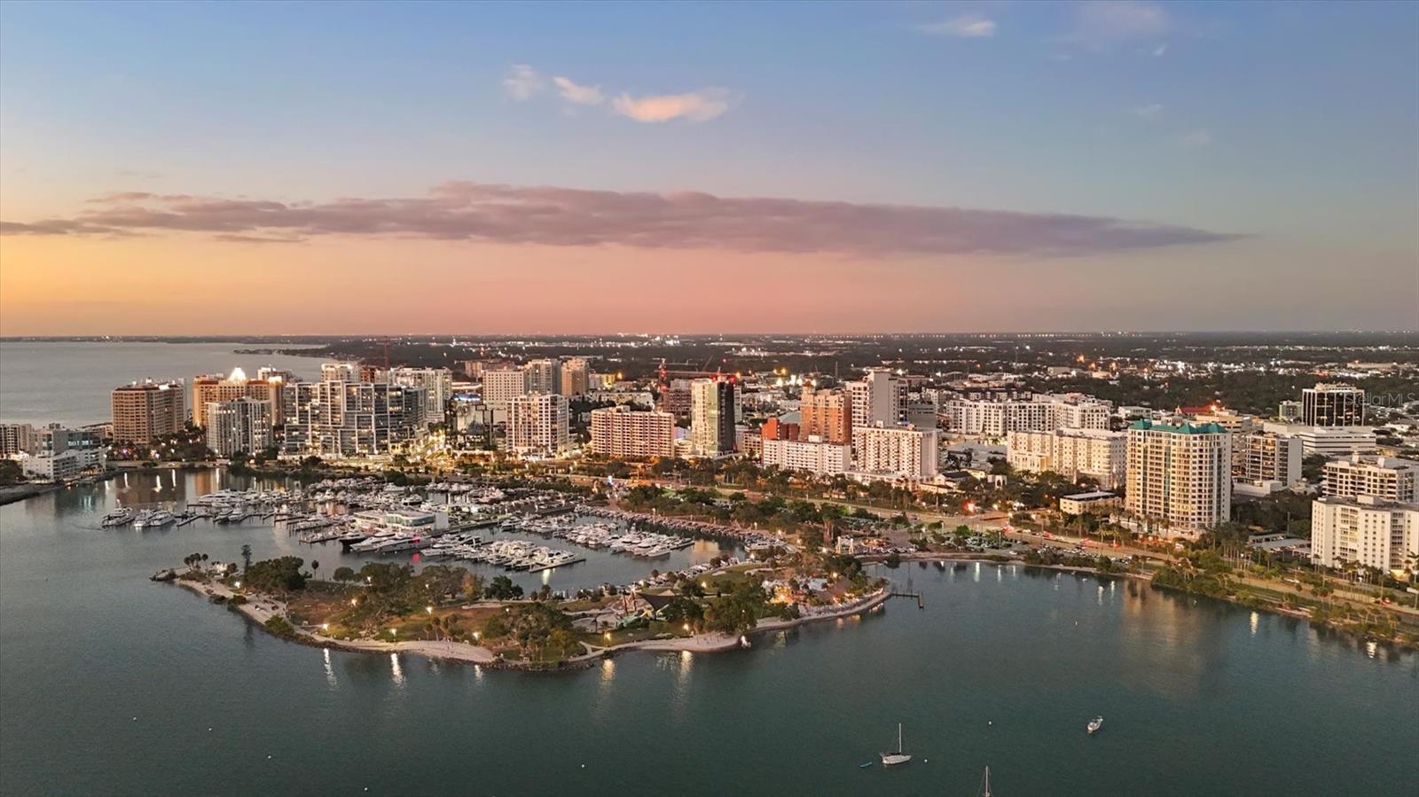 Image 29 of 57 For 340 Palm Avenue 32