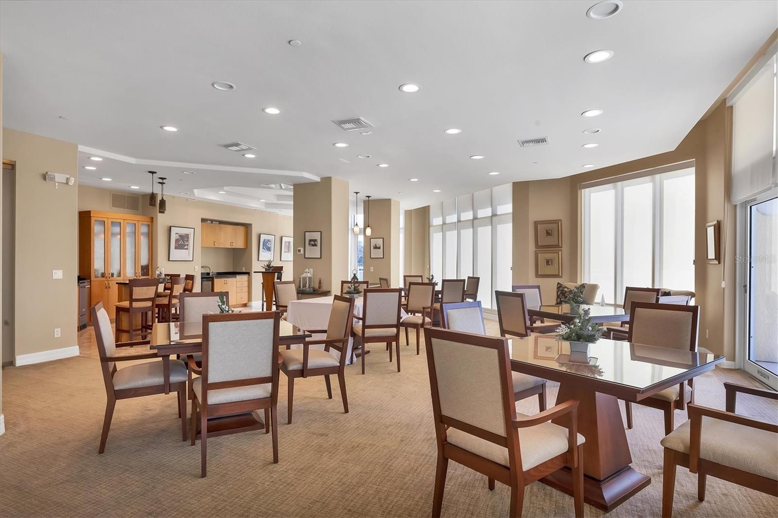 Image 39 of 57 For 340 Palm Avenue 32