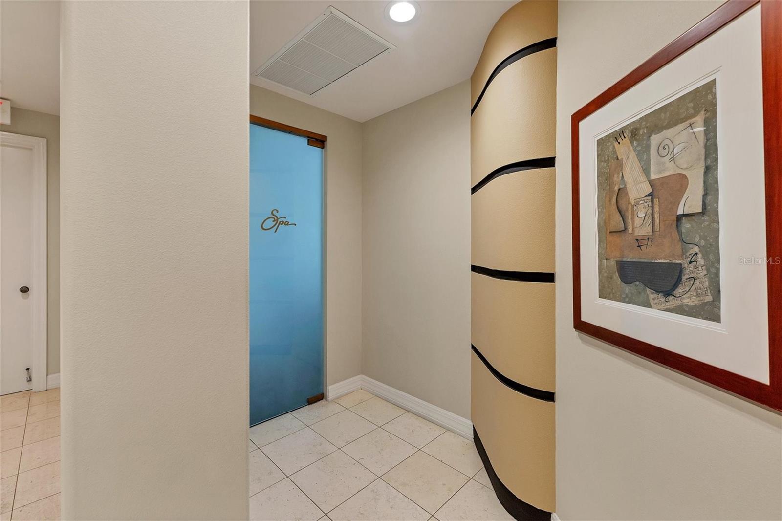 Image 44 of 57 For 340 Palm Avenue 32