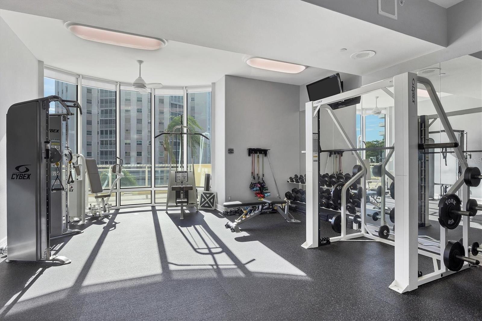 Image 47 of 57 For 340 Palm Avenue 32