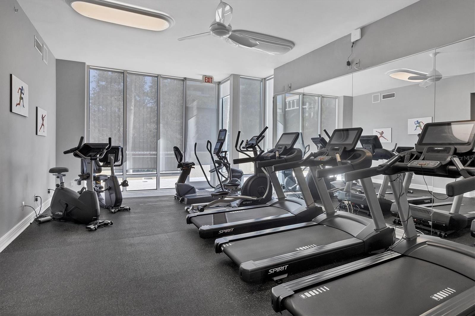 Image 48 of 57 For 340 Palm Avenue 32