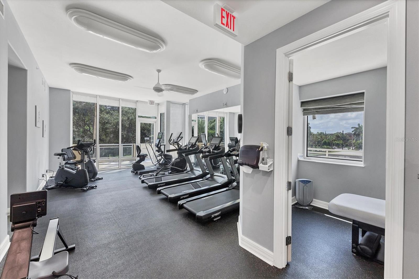 Image 49 of 57 For 340 Palm Avenue 32