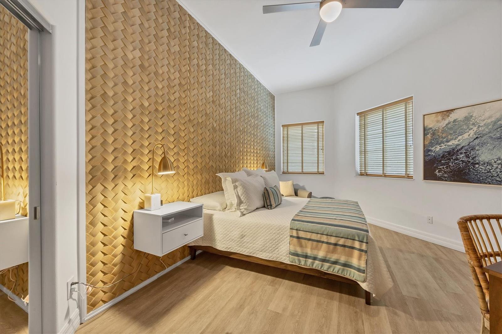 Image 52 of 57 For 340 Palm Avenue 32