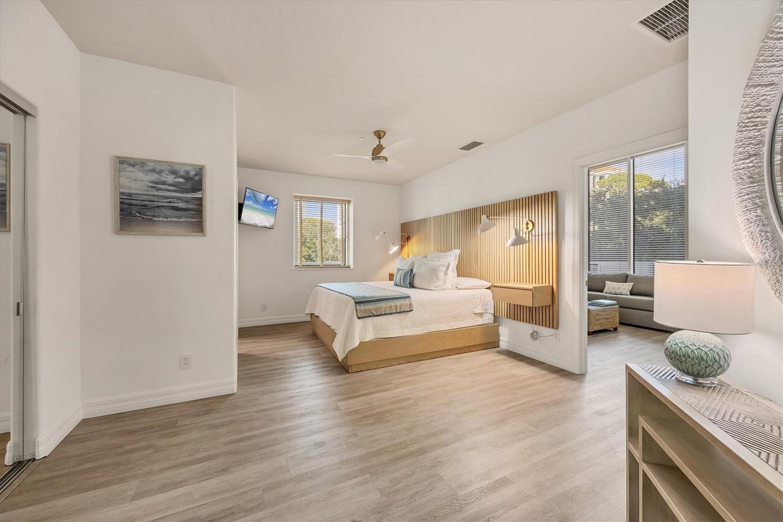 Image 53 of 57 For 340 Palm Avenue 32