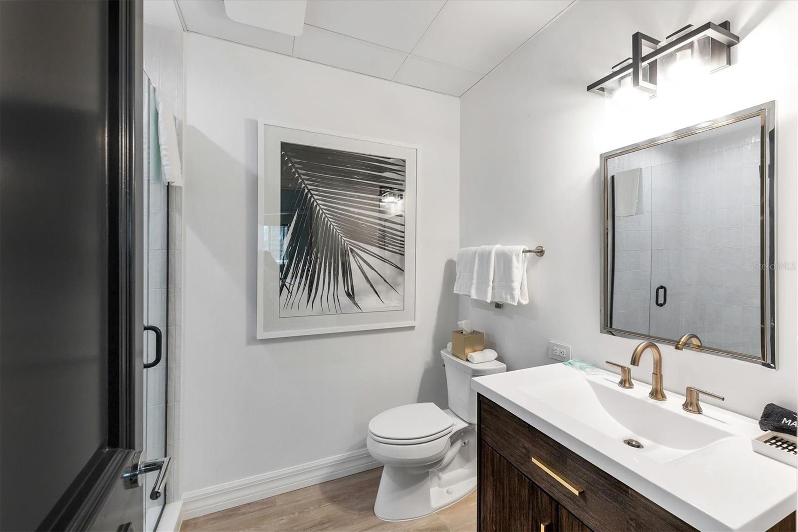 Image 54 of 57 For 340 Palm Avenue 32