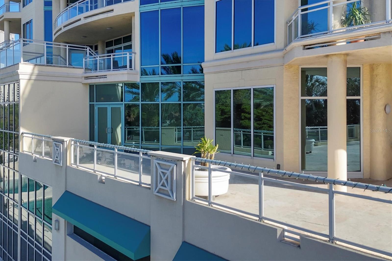 Image 55 of 57 For 340 Palm Avenue 32