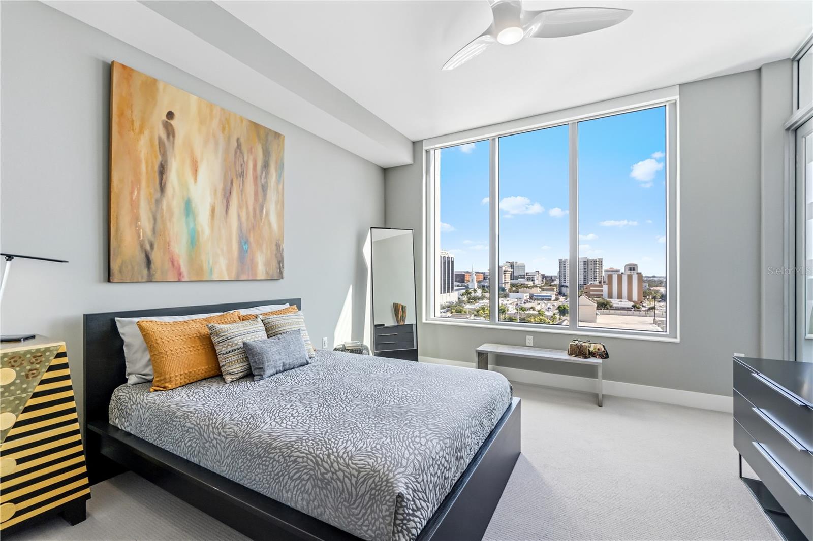 Image 11 of 42 For 111 Pineapple Avenue 905