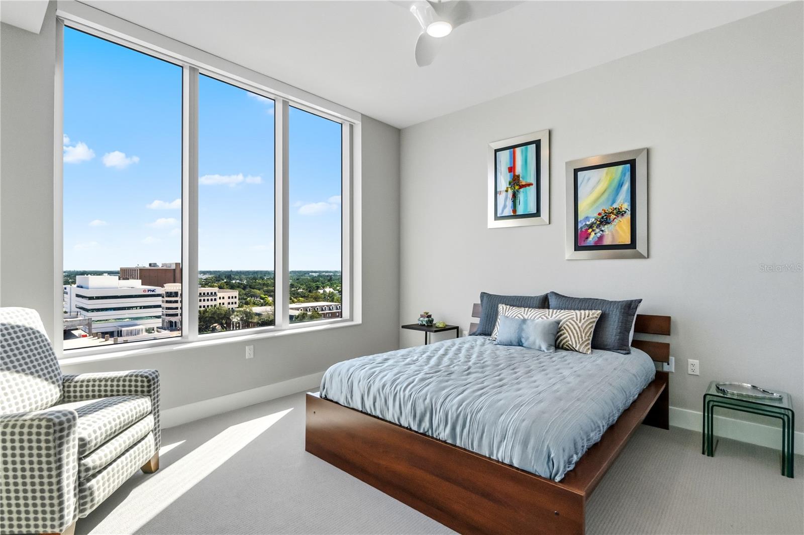 Image 16 of 42 For 111 Pineapple Avenue 905