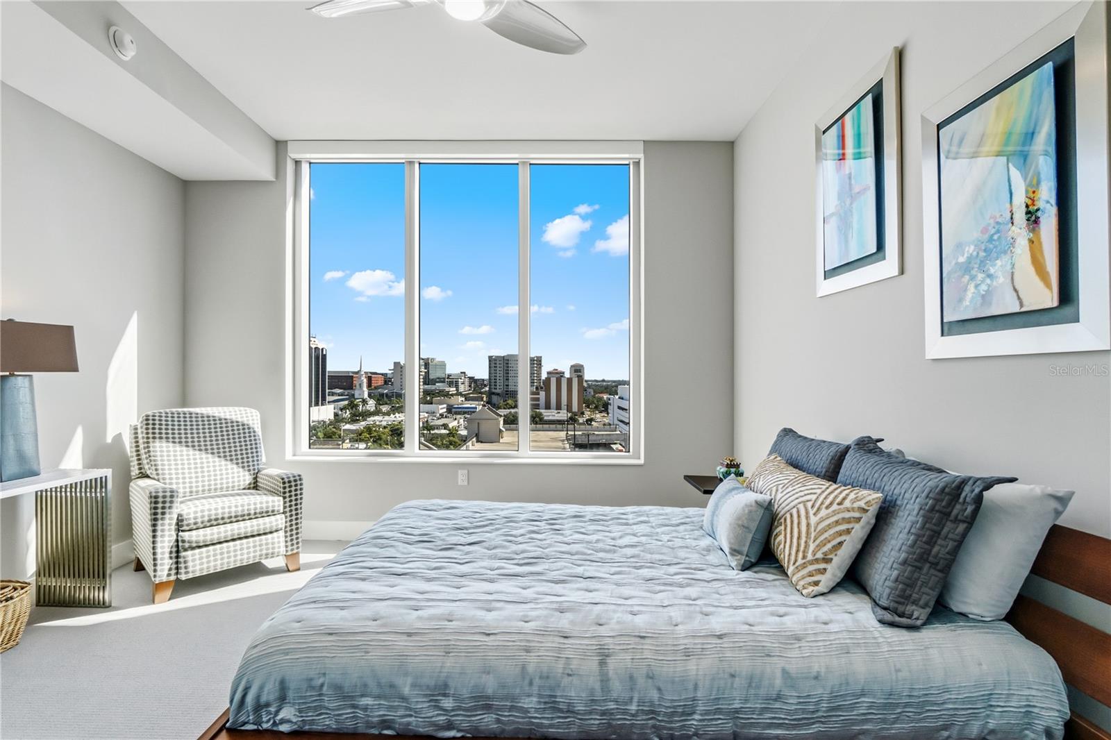 Image 17 of 42 For 111 Pineapple Avenue 905