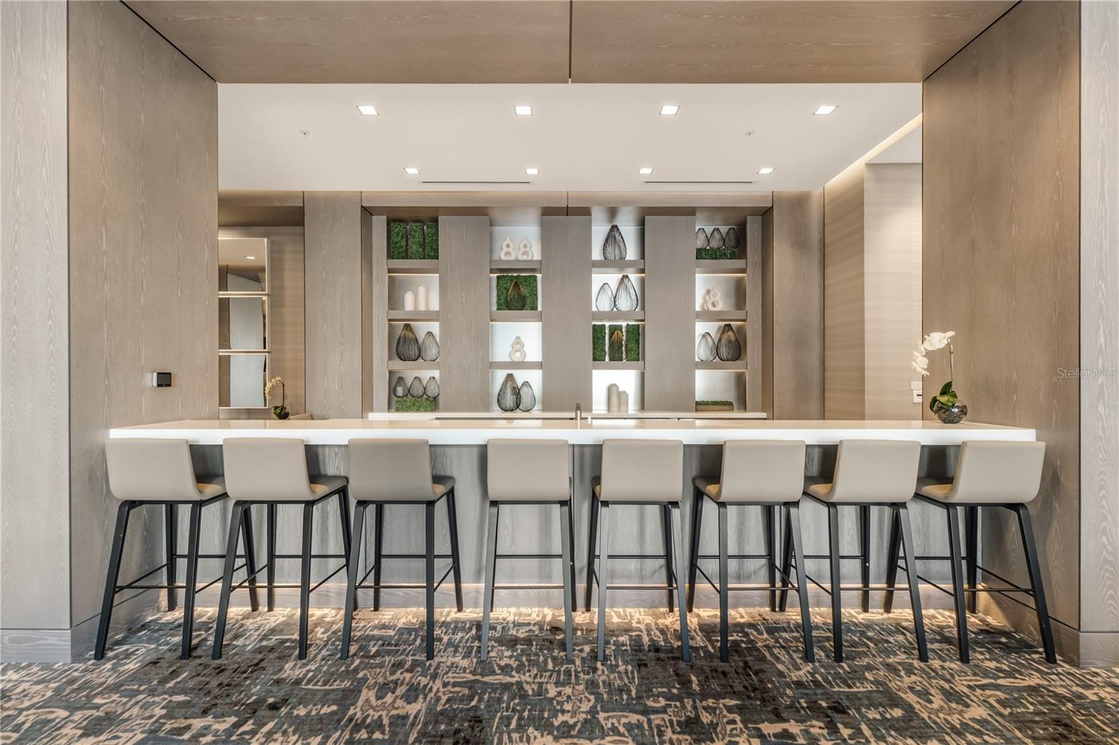 Image 27 of 42 For 111 Pineapple Avenue 905