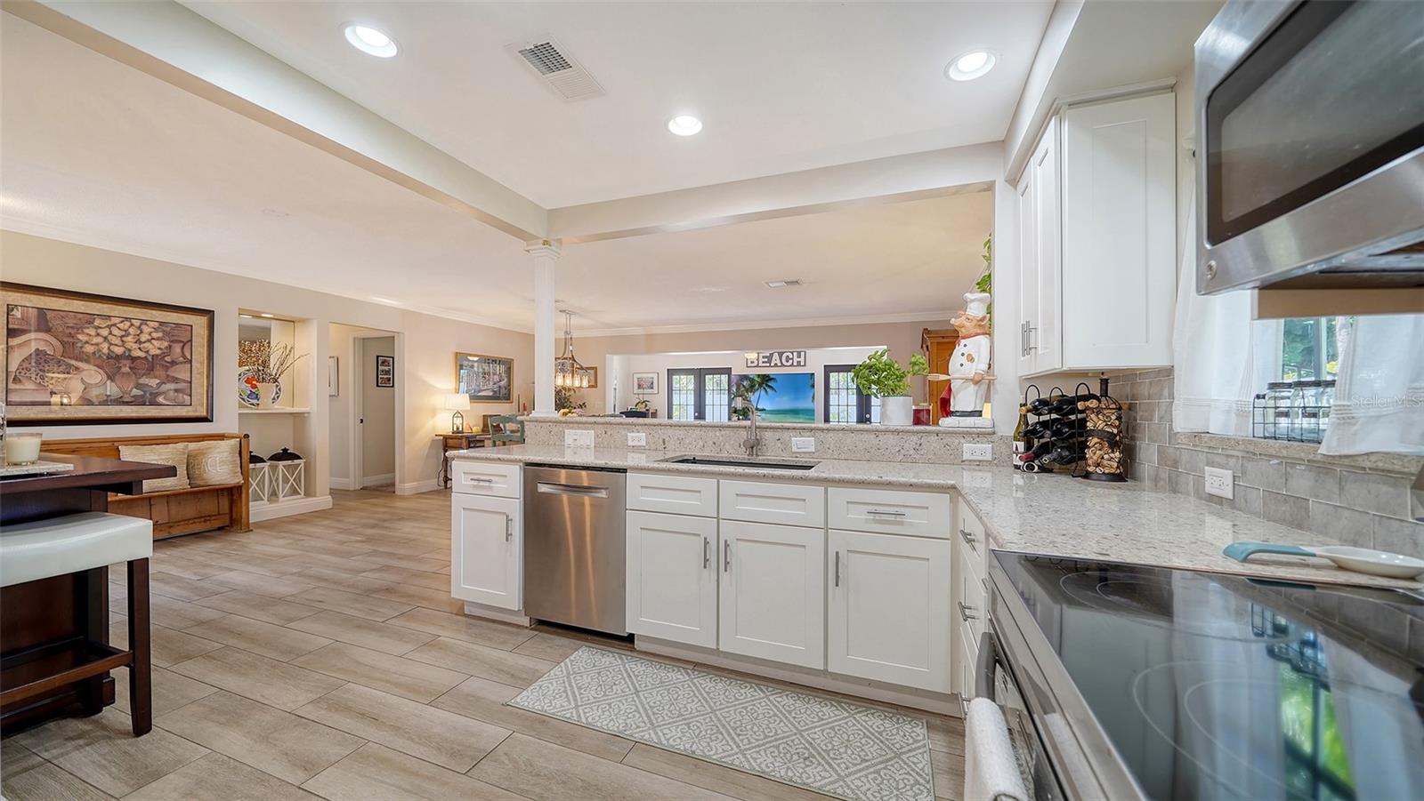 Image 17 of 44 For 3530 Flores Avenue