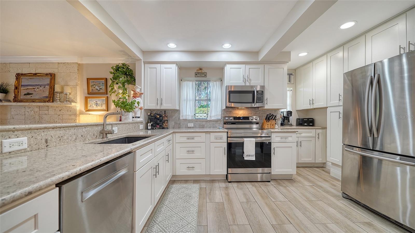 Image 19 of 44 For 3530 Flores Avenue