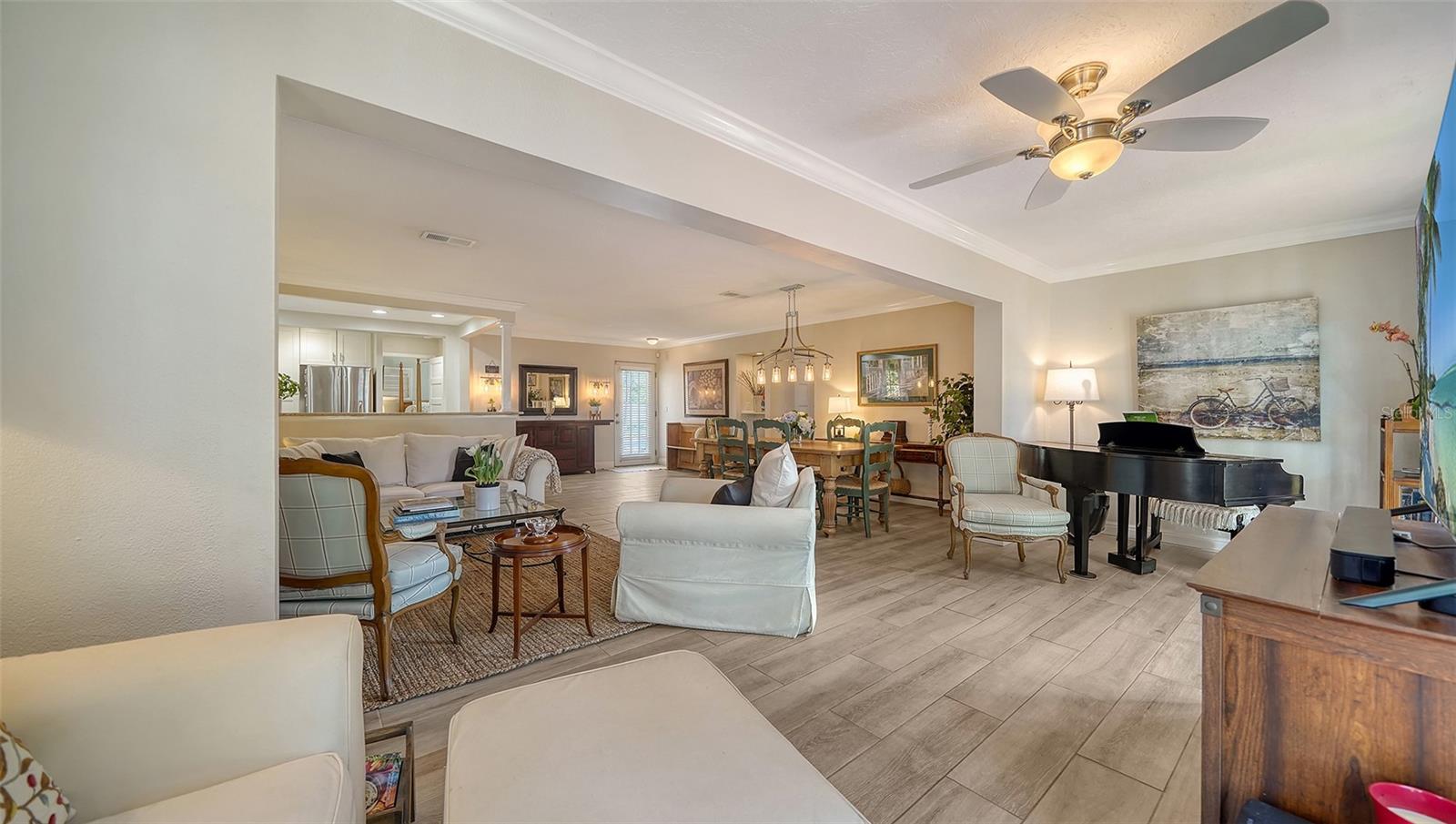 Image 22 of 44 For 3530 Flores Avenue